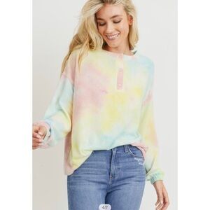 - NEW! Tie Dye Brushed Knit Top!